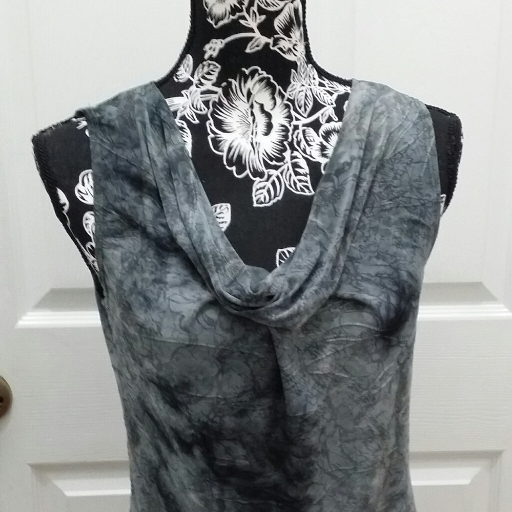 Grey ruffled tank